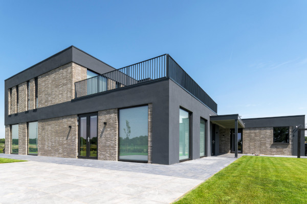 Duurzame gevelbekleding voor modulaire villa