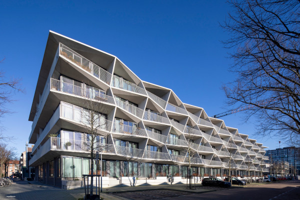 Ventilatie én zonwering voor wooncomplex 'Citadel' in Amsterdam
